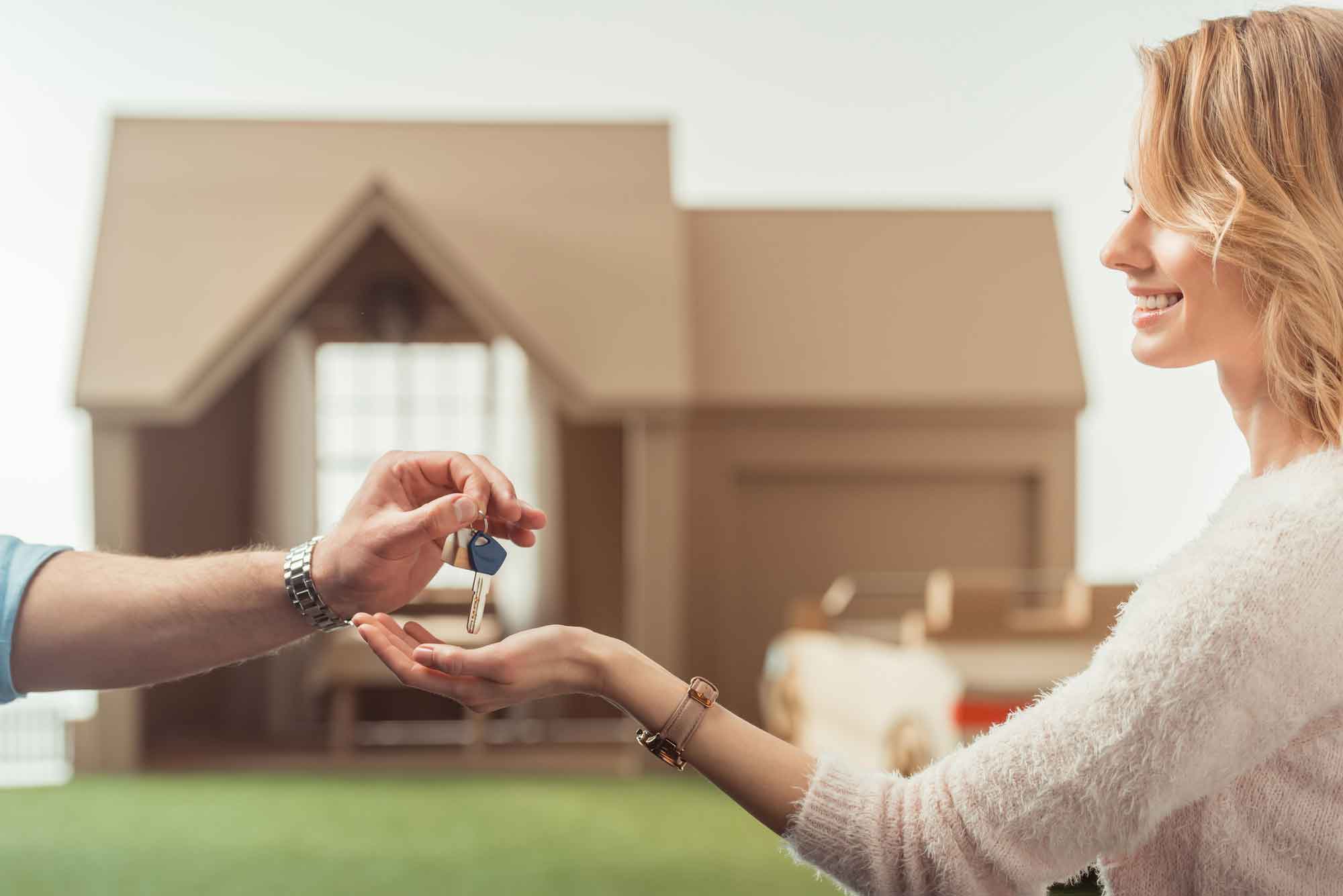 Questions to Ask a Real Estate Agent When Buying-Selling a Property